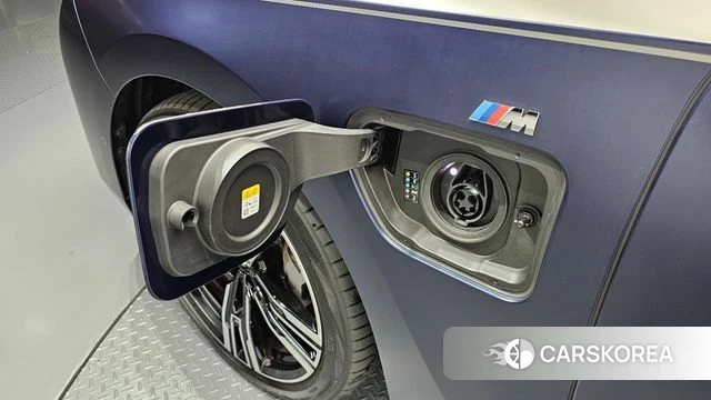 BMW 7 Series (G70) id 4898002 из Кореи 21
