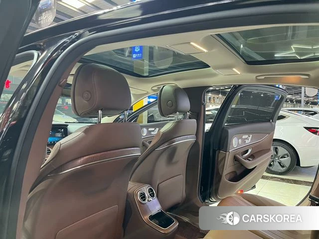 Mercedes-Benz E-class id 4335076 из Китая 21