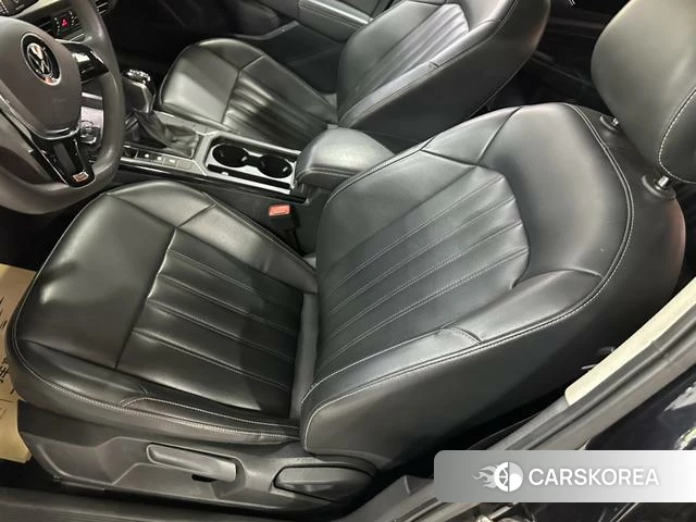 Volkswagen Passat id 4265854 из Китая 21