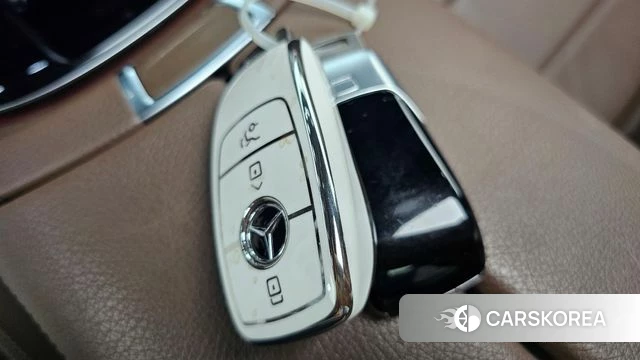 Mercedes-Benz E-Class W213 id 4604948 из Кореи 21