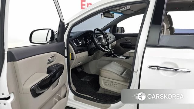 Kia The New Carnival id 4424647 из Кореи 21