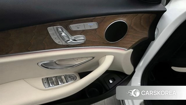 Mercedes-Benz E-Class W213 id 4360518 из Кореи 21