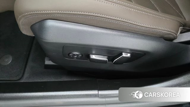 BMW 5 Series (G60) id 4870692 из Кореи 21
