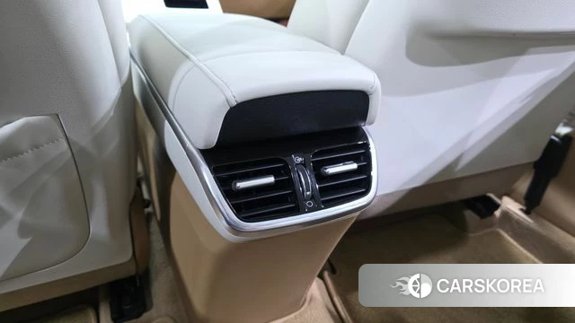 Hyundai The New Grandeur IG Hybrid id 4283993 из Кореи 21