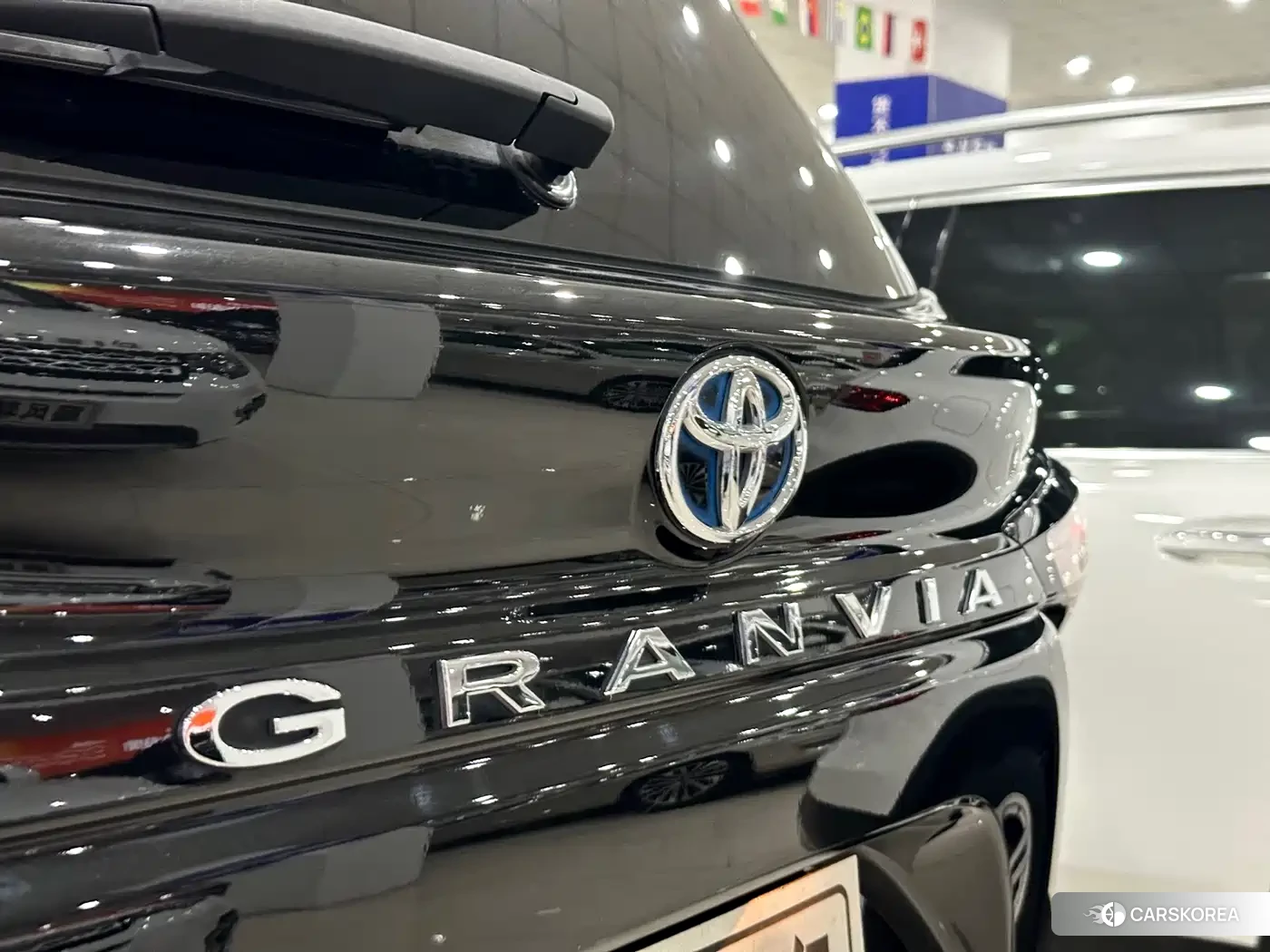 Toyota Granvia id 4622519 из Китая 21