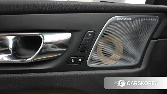 Volvo XC60 second Generation id 4459467 из Кореи 21