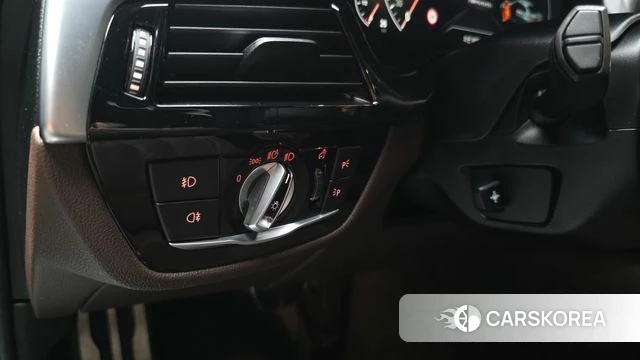 BMW 5 Series (G30) id 4873262 из Кореи 21