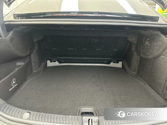 Mercedes-Benz E-class id 4359655 из Китая 21