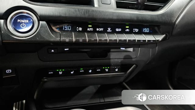Lexus UX250h id 4741411 из Кореи 21