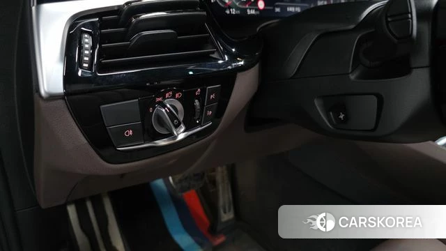 BMW 6 Series GT (G32) id 4726805 из Кореи 21