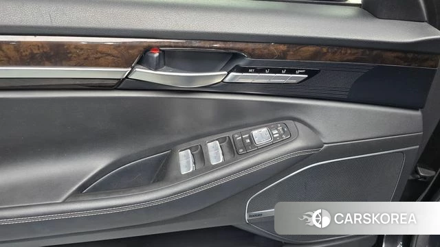 Genesis G90 id 4587085 из Кореи 21
