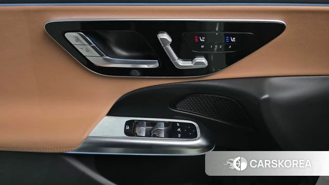 Mercedes-Benz E-Class W214 id 4407749 из Кореи 21