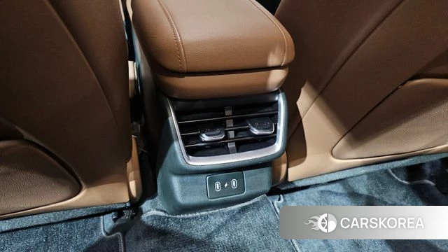 Hyundai Grandeur Hybrid (GN7) id 4243521 из Кореи 21