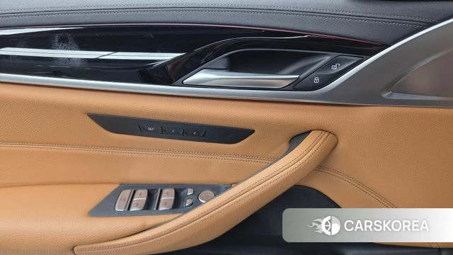 BMW 5 Series (G30) id 4784434 из Кореи 21