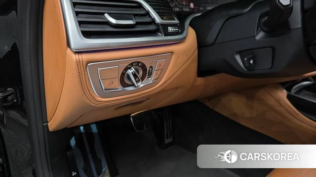BMW 7 Series (G11) id 4848631 из Кореи 21