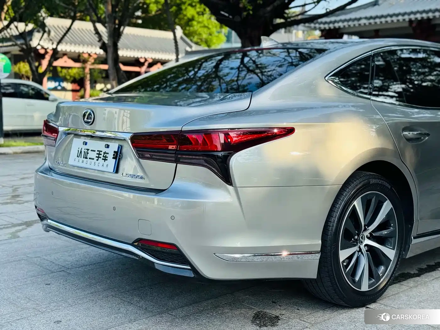 Lexus LS id 4664425 из Китая 21