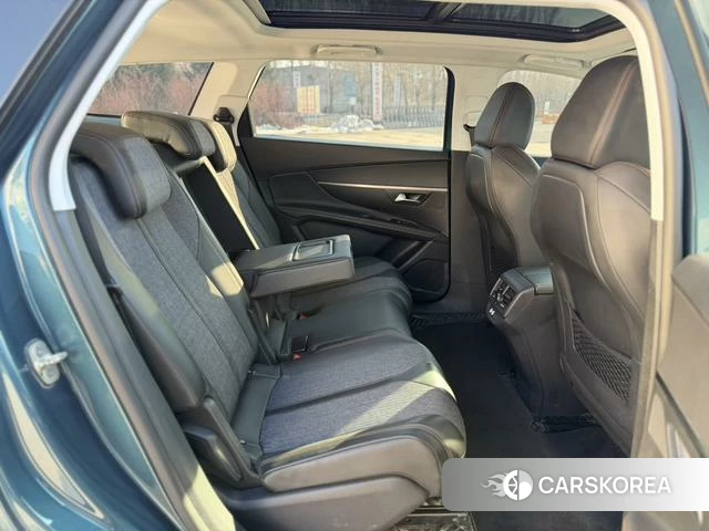 Peugeot 5008 id 3863691 из Китая 21