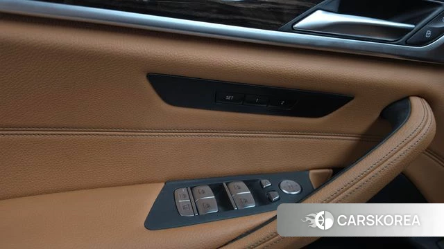 BMW 5 Series (G30) id 4676471 из Кореи 21