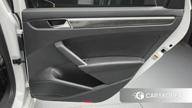 Volkswagen The New Passat id 4465530 из Кореи 21