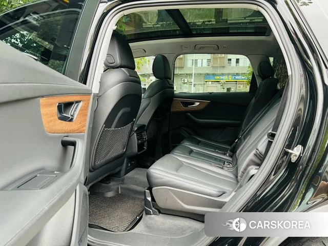 Audi Q7 id 4261264 из Китая 21