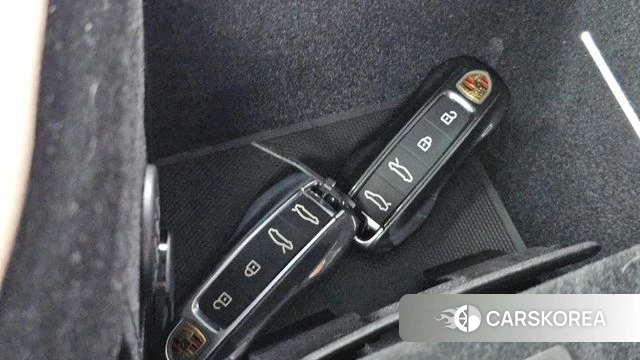 Porsche Taycan id 4862929 из Кореи 21