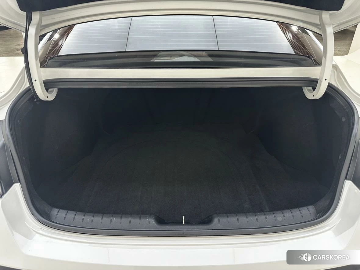 Hyundai Elantra id 4498929 из Китая 21