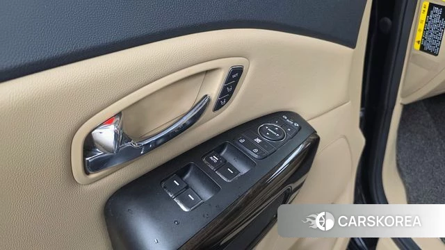 Kia The New Carnival id 4568308 из Кореи 21