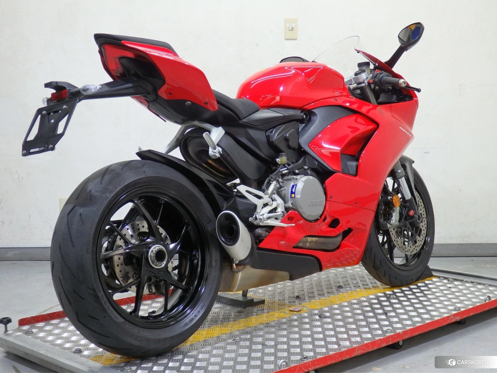 Ducati PANIGALE V2 id 3952001 из Японии 21