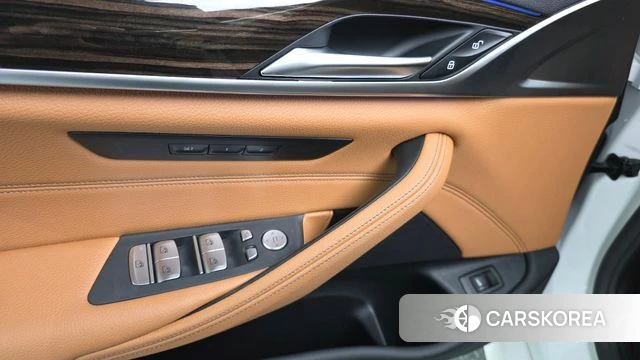 BMW 5 Series (G30) id 4383210 из Кореи 21