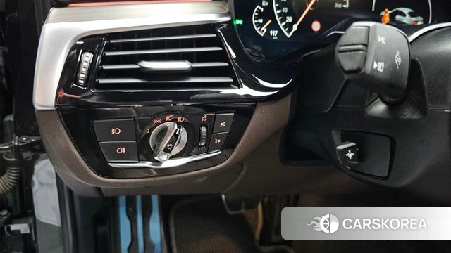 BMW 5 Series (G30) id 4435246 из Кореи 21