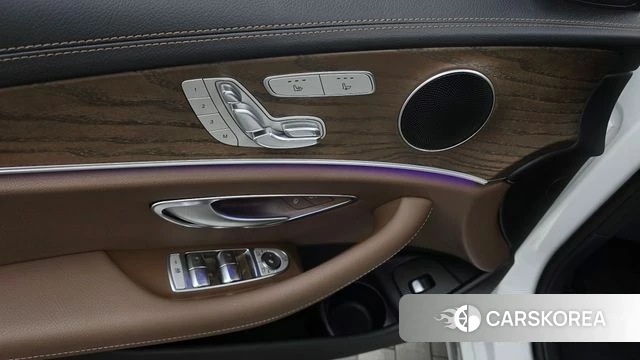 Mercedes-Benz E-Class W213 id 4613069 из Кореи 21