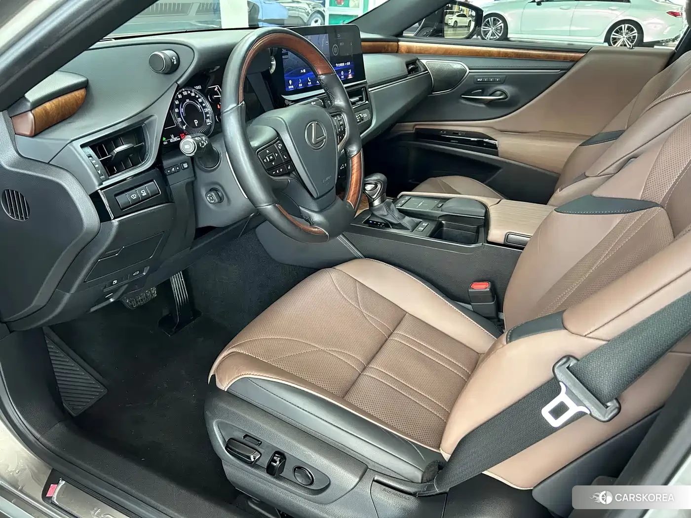 Lexus ES id 4628022 из Китая 21