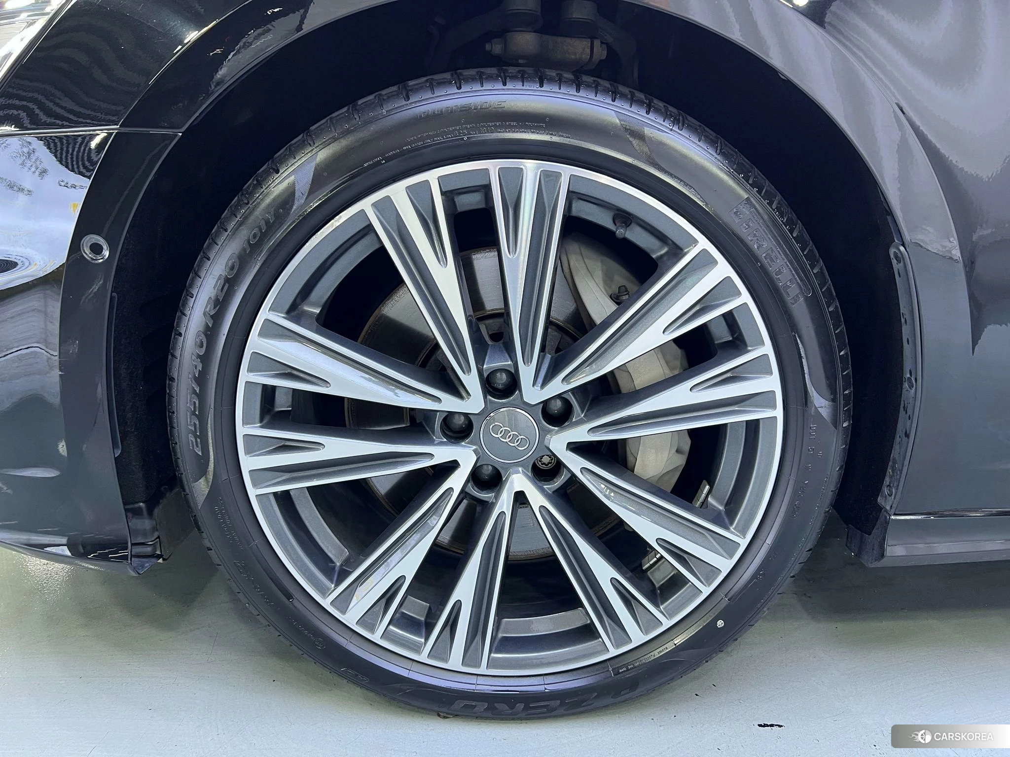 Audi A6L id 4461463 из Китая 21