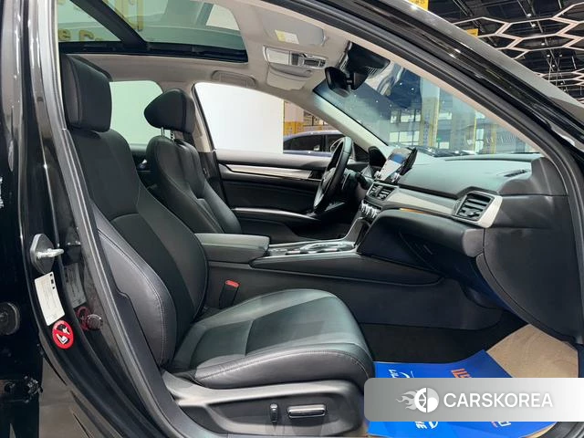 Honda Accord id 4365643 из Китая 21