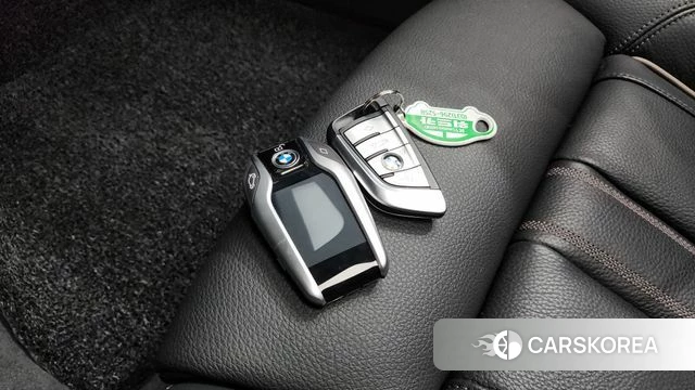 BMW 5 Series (G30) id 4779127 из Кореи 21