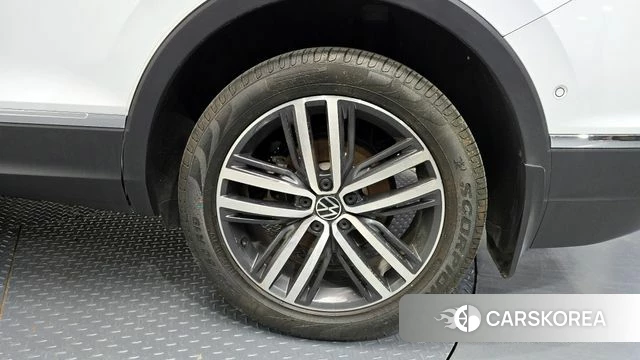 Volkswagen Tiguan Allspace id 4195102 из Кореи 21