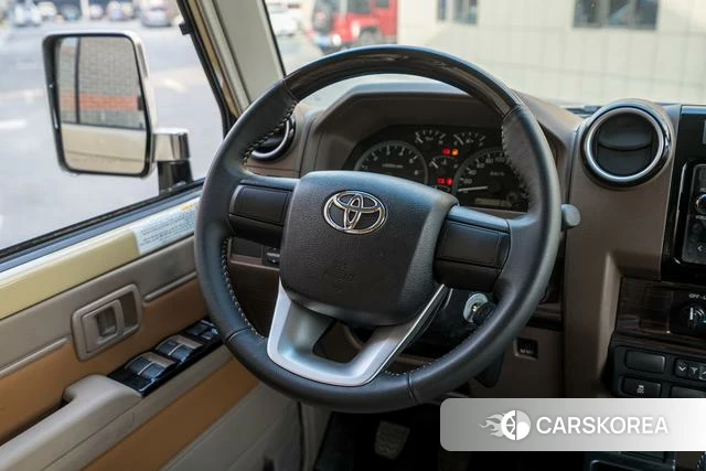Toyota Land Cruiser 70 Series id 4239603 из Китая 21