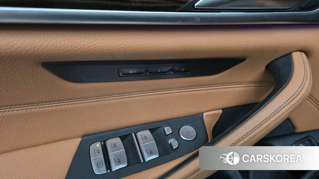 BMW 5 Series (G30) id 4917602 из Кореи 21