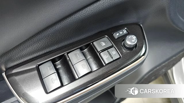 Toyota Crown Crossover id 4602465 из Кореи 21