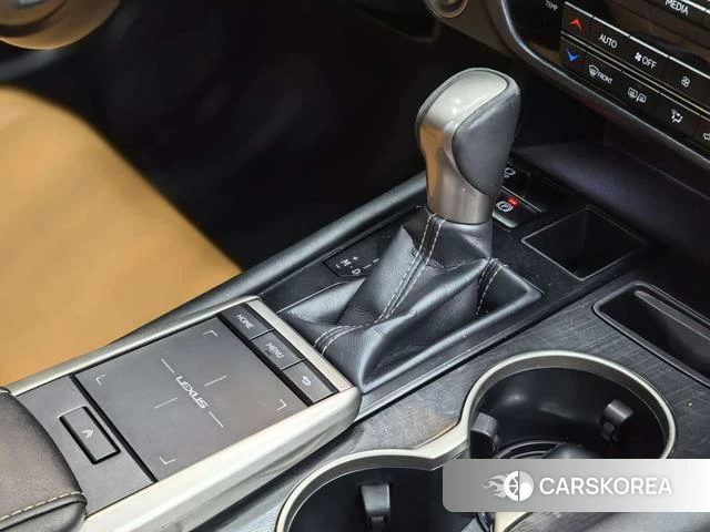 Lexus RX id 4277015 из Китая 21