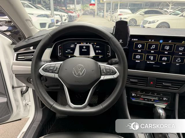 Volkswagen Bora id 4259025 из Китая 21