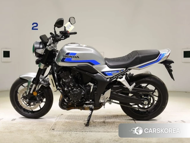 Проданный OTHER CB1000F 2025 из Японии
