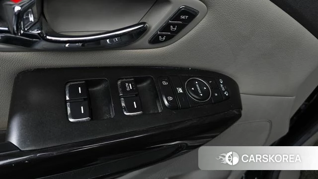 Kia All New Carnival id 4882647 из Кореи 21