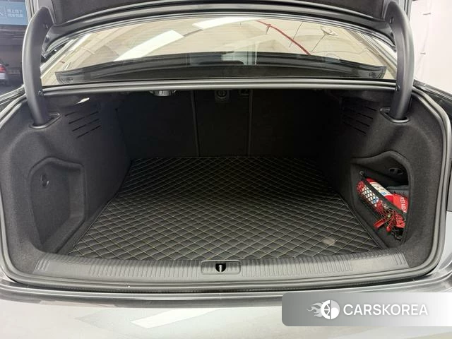 Audi A4L id 4313451 из Китая 21