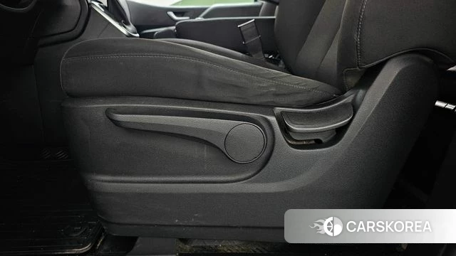 Hyundai Staria id 4943138 из Кореи 21