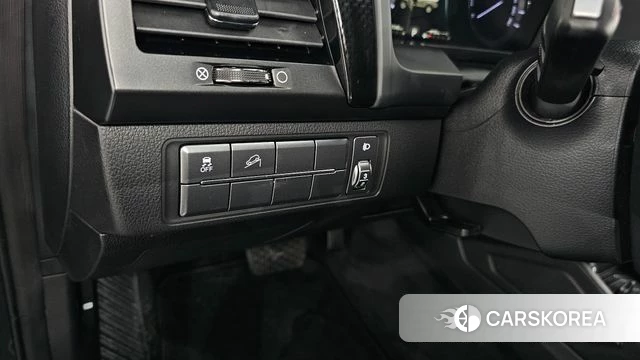 Ssangyong Rexton Sports Cannes id 4196523 из Кореи 21