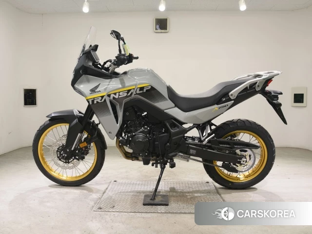 Honda TRANSALP XL750 id 3949453 из Японии 21