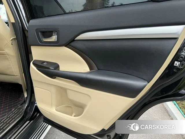 Toyota Highlander id 4220674 из Китая 21