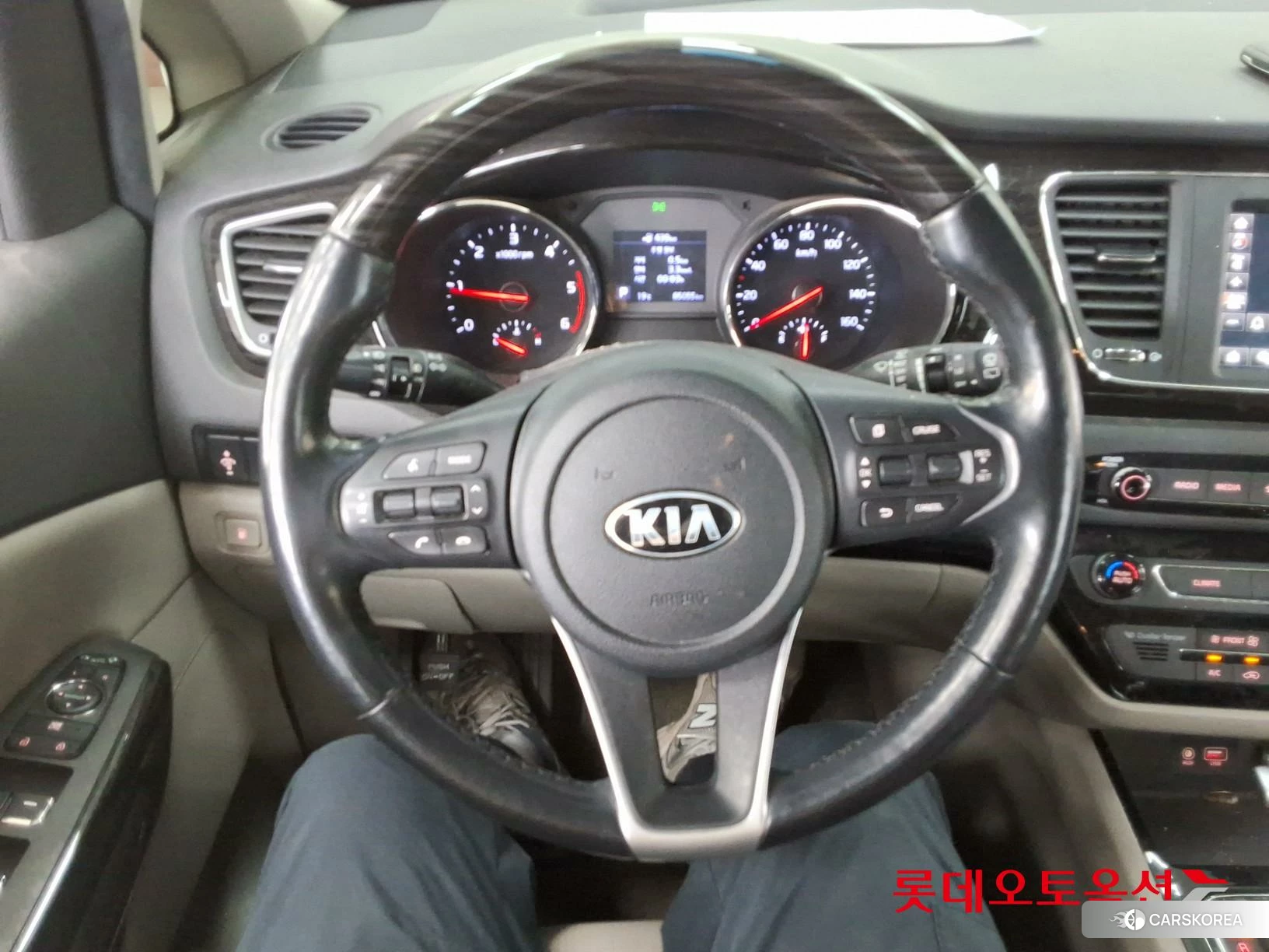 Kia Carnival id 3869416 из Кореи 21