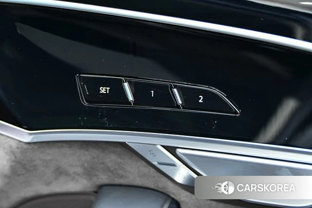 Audi A8 PHEV id 4298109 из Китая 21